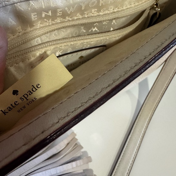 Kate Spade ♠️ Lester white purse - Picture 7 of 13